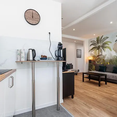 Casa Reine Jeanne- Ideal Groups & Family -central Near Train Station - Parking - New&confort-ac Lejlighed Nice