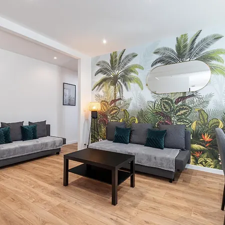 Casa Reine Jeanne- Ideal Groups & Family -central Near Train Station - Parking - New&confort-ac Lejlighed