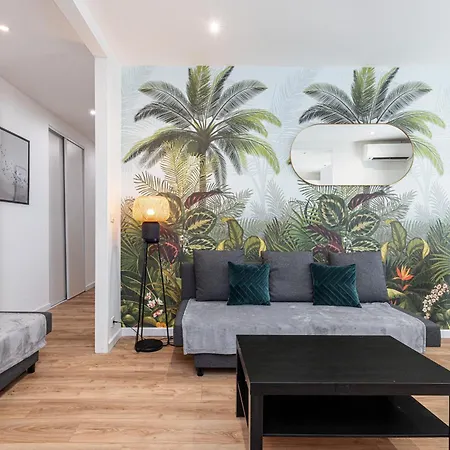 Casa Reine Jeanne- Ideal Groups & Family -central Near Train Station - Parking - New&confort-ac * Nice