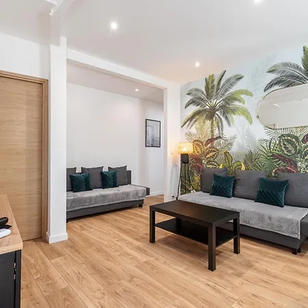 Lejlighed Casa Reine Jeanne- Ideal Groups & Family -central Near Train Station - Parking - New&confort-ac *