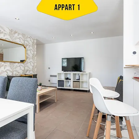 Casa Reine Jeanne- Ideal Groups & Family -central Near Train Station - Parking - New&confort-ac *