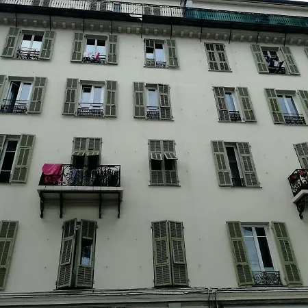 Casa Reine Jeanne- Ideal Groups & Family -central Near Train Station - Parking - New&confort-ac * Nice